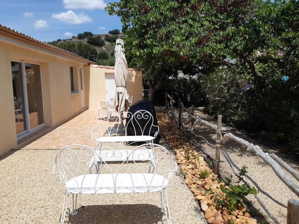 Petite Maison De Campagne Gardoise Théziers Exterior foto